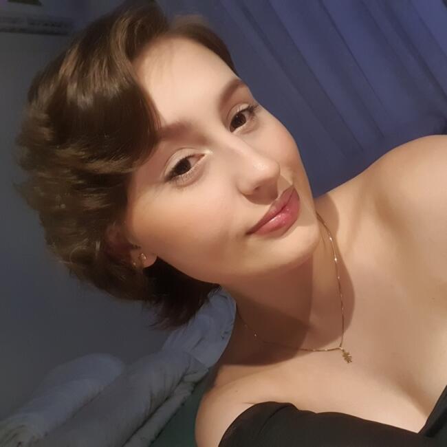 Babysitter in Palhoça: Luiza