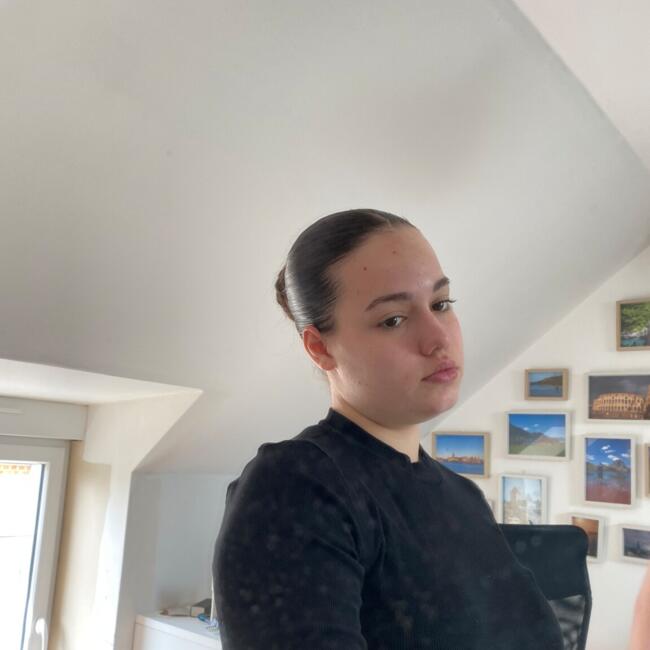 Babysitter in Châlette-sur-Loing: Jeanne