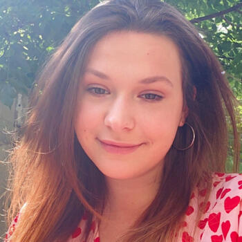 Babysitter in Brighton: Julia
