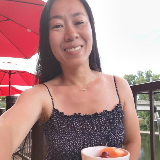 Babysitting job in Oakville: Zhicui