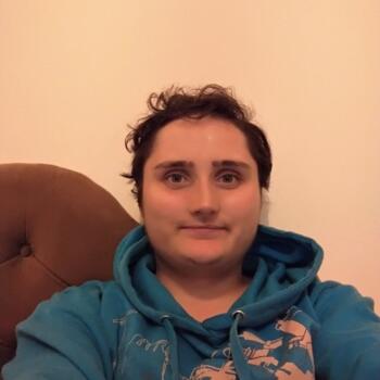 Babysitter in Trowbridge: Lindsey