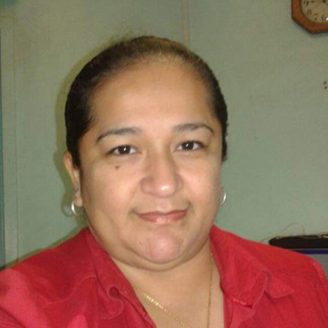 Niñera en La Arena: Azucena Ramos(Susie)