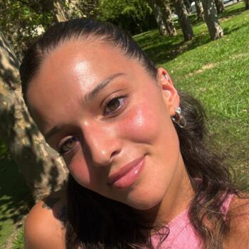 Babysitter in Bayonne: Silia