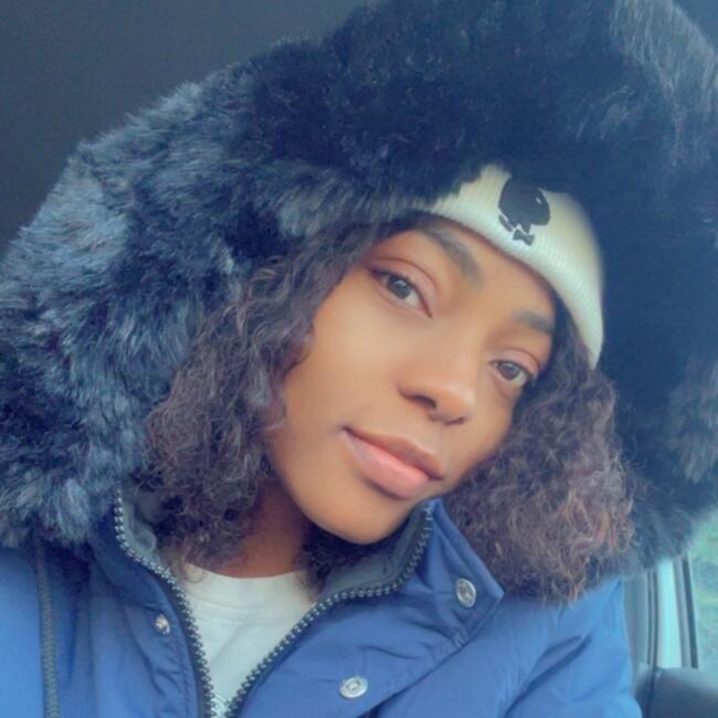 Baby-sitter in Kingston: Kevine