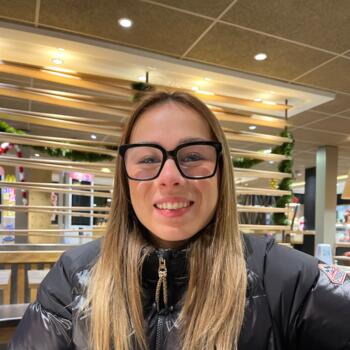 Babysitter in Paris: Auriane