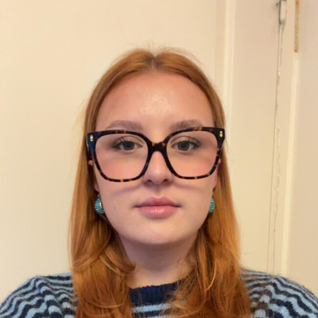 Babysitter in Blainville-sur-Orne: Hannah