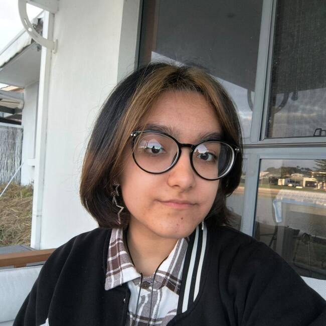 Babysitter in Adelaide: Aygul