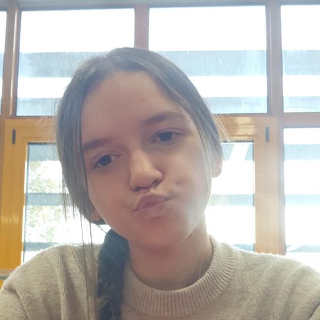 Babysitter in Soissons: Leane