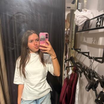 Babysitter in Amiens: Leane