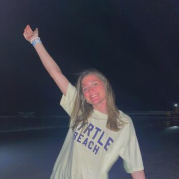 Babysitter in Newport News: Evelyn