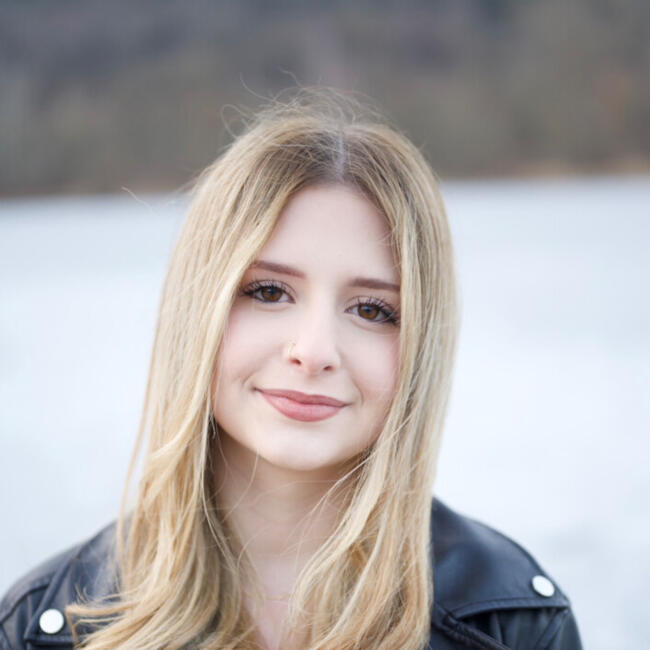 Babysitter in Neu-Ulm: Gina