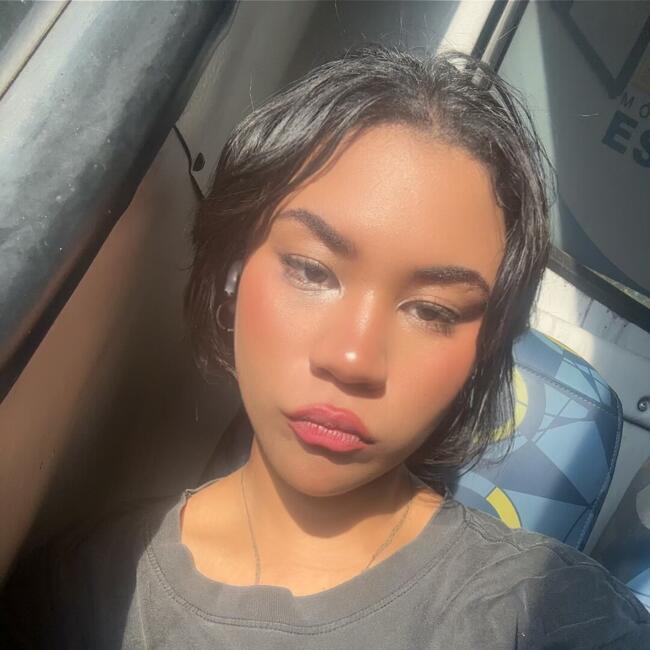 Babá em Rio de Janeiro: Helen Carolina