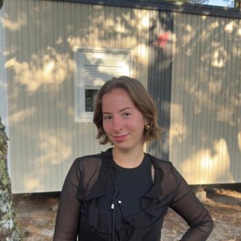 Babysitter in Saran: Léane