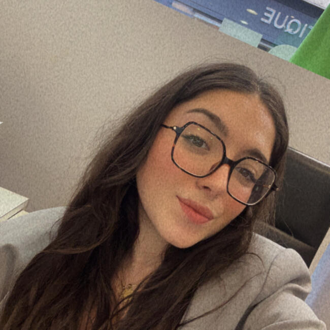 Babysitter in Puteaux: Jessica