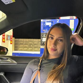 Babysitter in Alençon: Louna