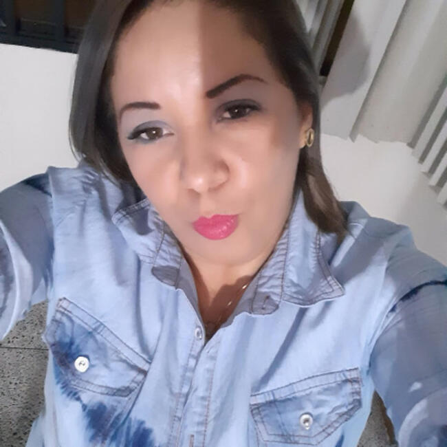 Niñera en Armilla: Yetzenia