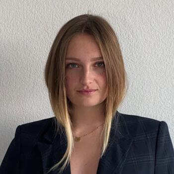 Baby-sitter in Bordeaux: Clara