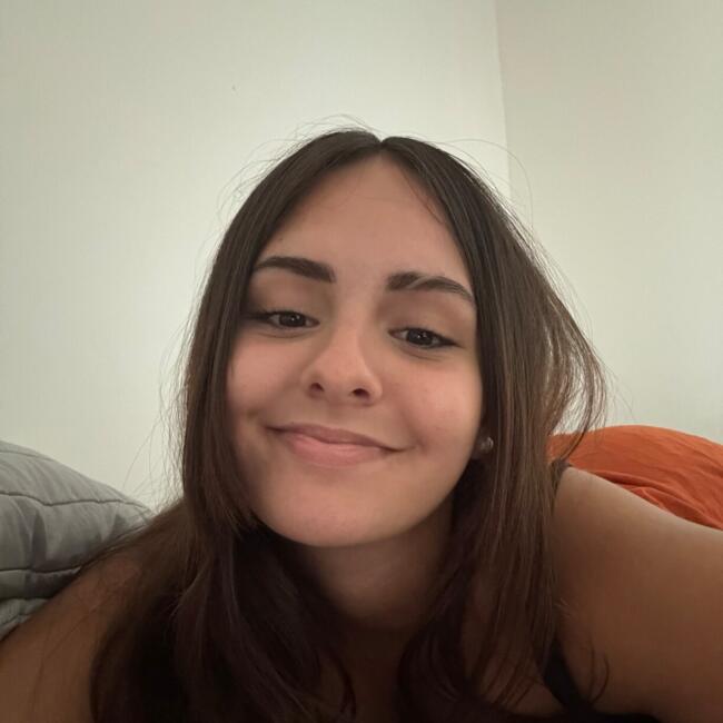 Babysitter in Ciudad de la Costa: Vicky