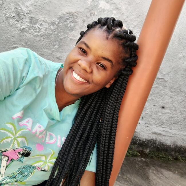 Babysitter in Três Rios: Camila