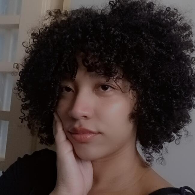 Babysitter in Senador Canedo: Larissa