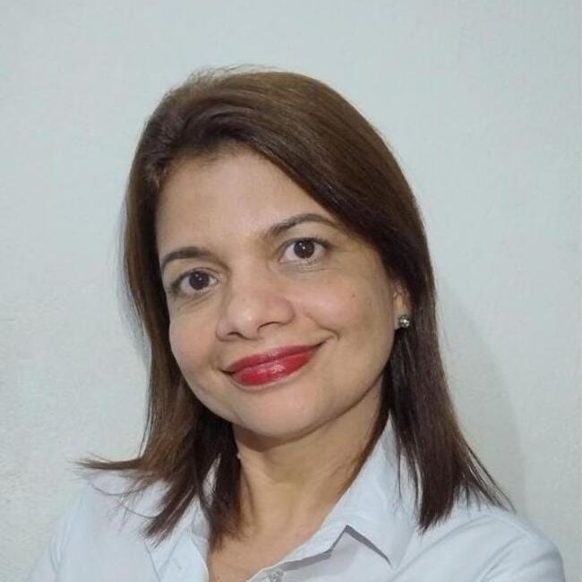 Babysitter in Uberlândia: Karlene