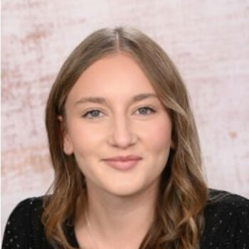 Babysitter in Grand-Fayt: Cléa