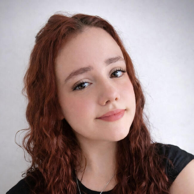 Babá em Cotia: Mariana