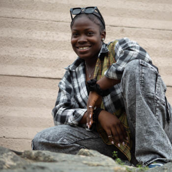 Babysitter Oldham: Oluwatoyin