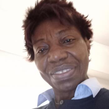 Nanny in Étoy: Monique