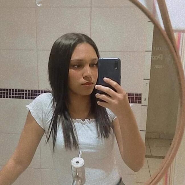 Babysitter in São Gonçalo (São Gonçalo): Sara