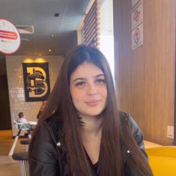 Emprego de babá em Itaquaquecetuba: emprego de babá Rayane