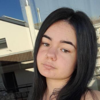 Babysitter στην περιοχή Ιωάννινα: Ελενη