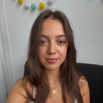 Babysitter in Lyon: Emma