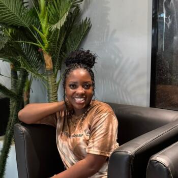 Babysitter Ban Lak Chang: Angwi Wendi