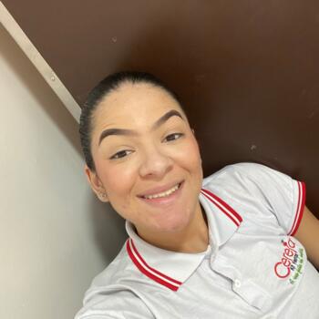 Babysitter in Brasília: Maria