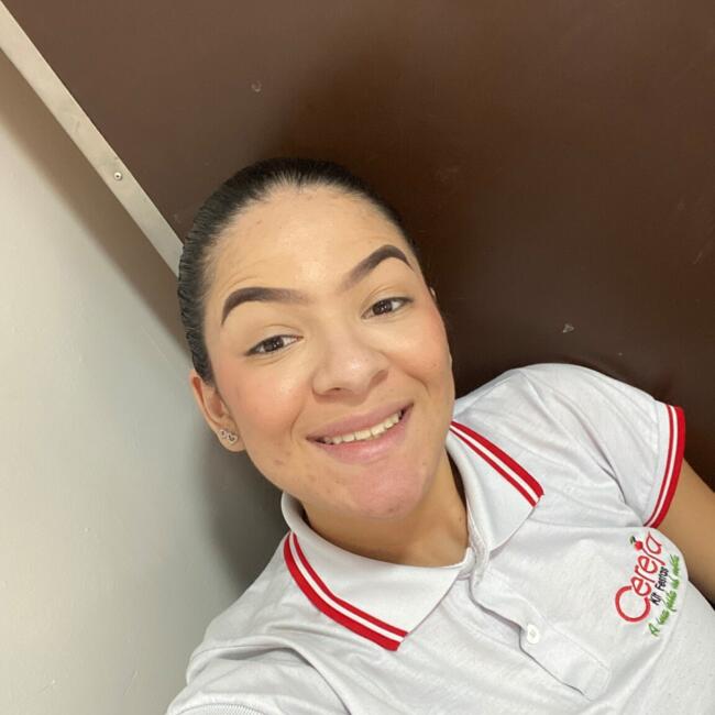 Babysitter in Brasília: Maria