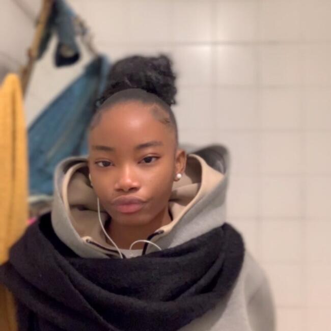 Babysitter in Berchem-Sainte-Agathe/Sint-Agatha-Berchem: Rayahana