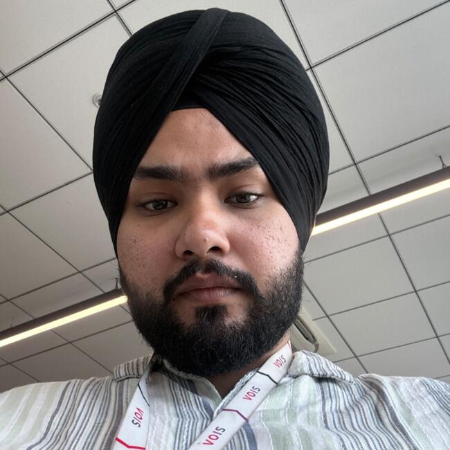 पुणे में बेबीसिटिंग की नौकरी: Karan