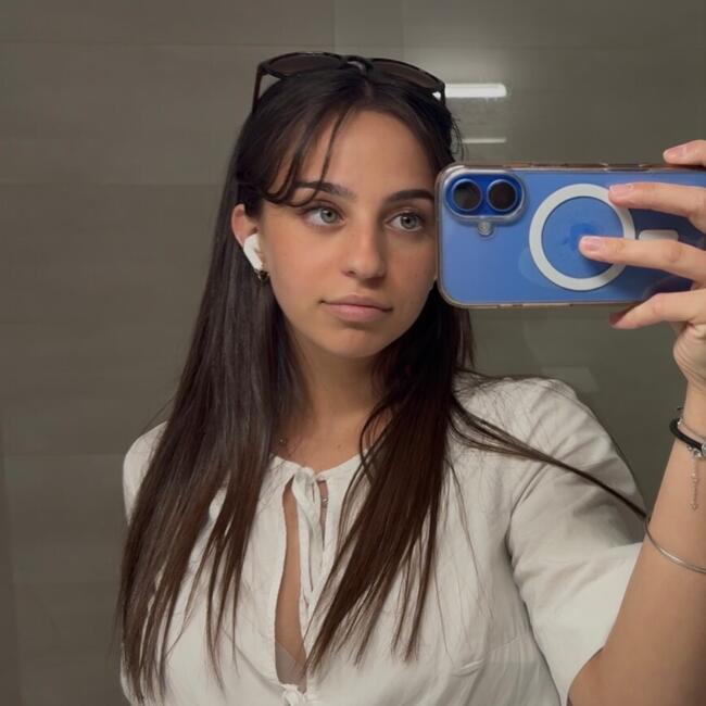 Babysitter in Gardanne: Lilli