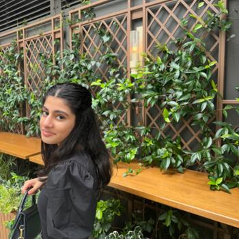 Niñera en Preston: Zainab