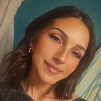 Babysitting job in Glendale: babysitting job Nikki