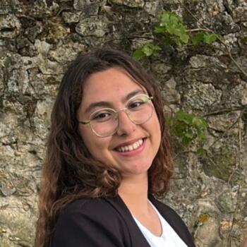 Babysitter in Charleroi: Dilara
