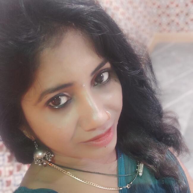 Babysitter in Rasapūdipalem: Gujju