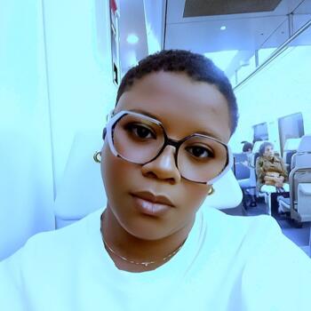 Nanny in Yuncler: Vania