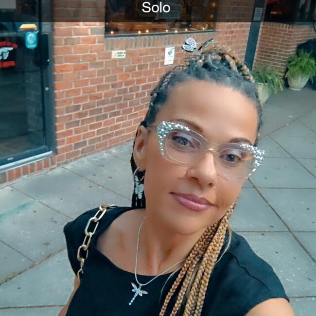 Babysitter in Baltimore: Cynthia