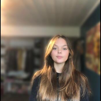 Babysitter em Nice: Lola