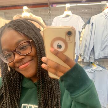 Babysitter in Barrie: Victolina