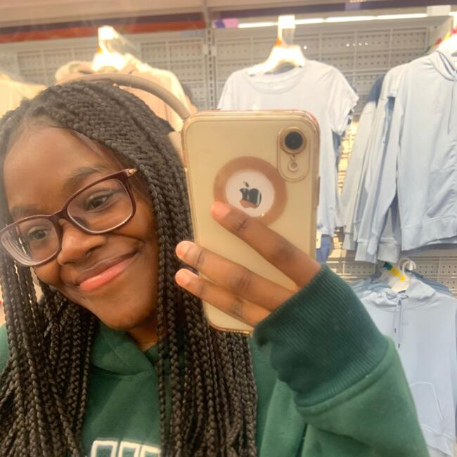 Babysitter in Barrie: Victolina