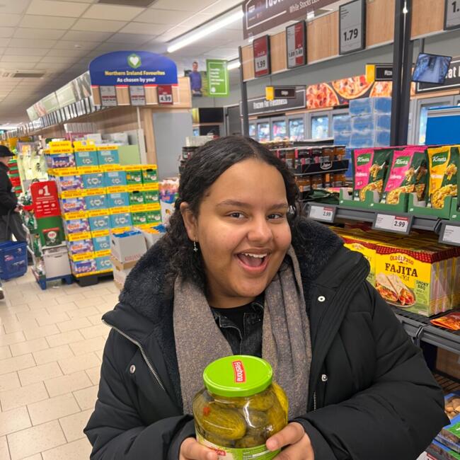 Babysitter in Belfast: Ayat