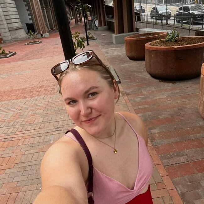 Babysitter in Brussels: Victoria